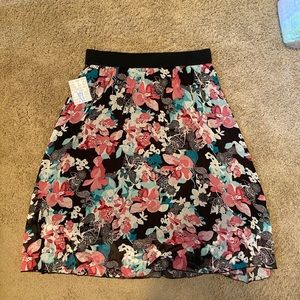 Xl Lularoe Lola skirt (floral)